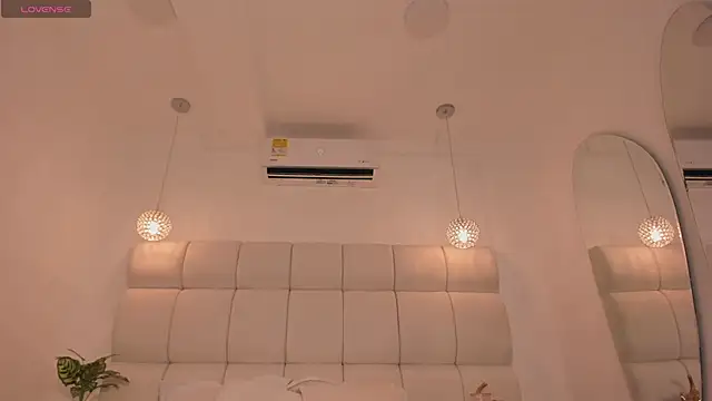 IsabellaGrey19 online show from 03-14-25, 07:55