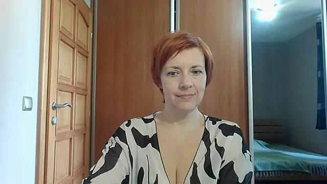 Snapshot of LoraLoraMay chatting on 04-20-26, 08:50 LoraLoraMay online show from 04-20-26, 08:50