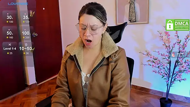 Chanelll Taylorr  online show from 01-16-25, 12:53