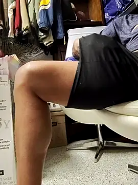 Snapshot of 3prettyboy3 chatting on 10-13-25, 06:24 3prettyboy3 online show from 10-13-25, 06:24