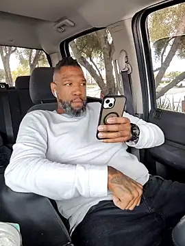 Snapshot of 3prettyboy3 chatting on 10-13-25, 07:25 3prettyboy3 online show from 10-13-25, 07:25