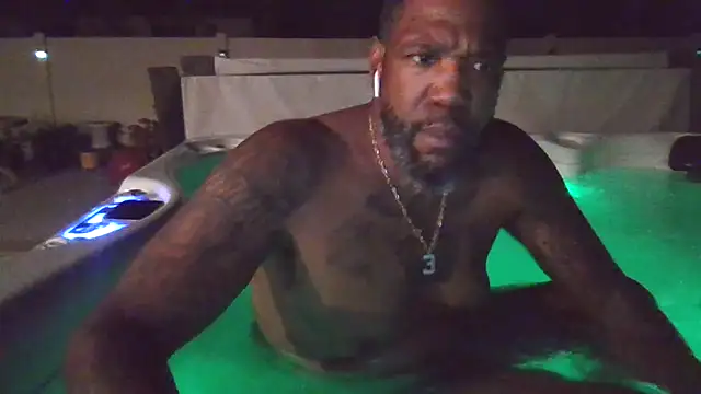 Snapshot of 3prettyboy3 chatting on 11-09-25, 08:45 3prettyboy3 online show from 11-09-25, 08:45