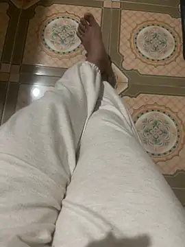 Snapshot of Milk_Mom99 chatting on 12-20-24, 03:10 Milk Mom99 online show from 12-20-24, 03:10