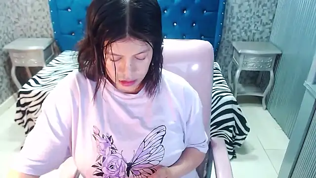 CurvyJulieth online show from 09-23-25, 04:59