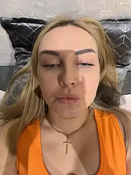 Snapshot of Aleksandrakis chatting on 02-12-25, 05:16 Aleksandrakis online show from 02-12-25, 05:16