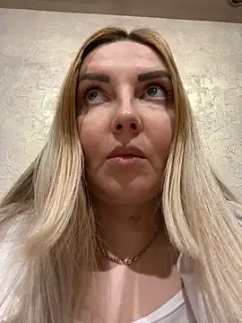 Snapshot of Aleksandrakis chatting on 02-21-25, 10:26 Aleksandrakis online show from 02-21-25, 10:26