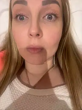 Snapshot of Aleksandrakis chatting on 02-22-25, 06:30 Aleksandrakis online show from 02-22-25, 06:30