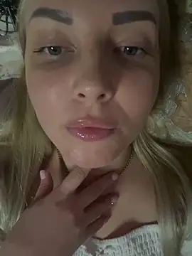 Snapshot of Aleksandrakis chatting on 03-22-25, 07:53 Aleksandrakis online show from 03-22-25, 07:53