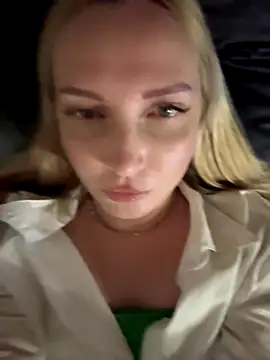 Snapshot of Aleksandrakis chatting on 10-10-25, 07:46 Aleksandrakis online show from 10-10-25, 07:46