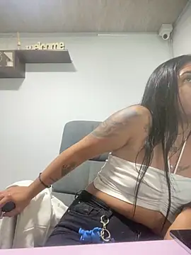 luna asss online show from 02-03-25, 07:31