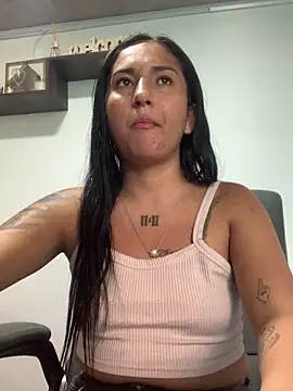 luna asss online show from 02-06-25, 03:20