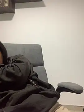 luna asss online show from 02-13-25, 05:44