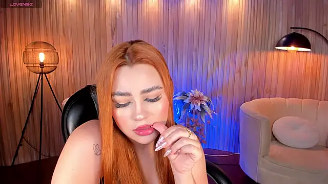 SamanthaKlein  online show from 12-29-24, 11:29