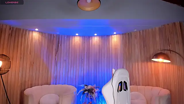 SamanthaKlein  online show from 02-20-25, 03:45