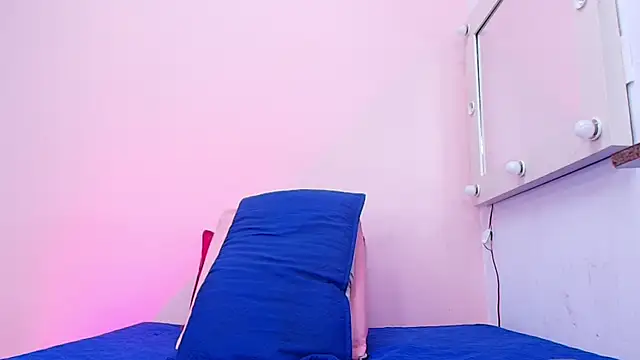 Snapshot of kendal_rossi chatting on 09-27-25, 11:59 kendal rossi online show from 09-27-25, 11:59