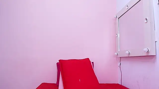 Snapshot of kendal_rossi chatting on 10-05-25, 12:03 kendal rossi online show from 10-05-25, 12:03