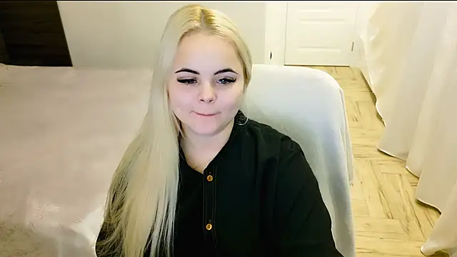 lovely-eyes online show from 01-23-25, 04:41