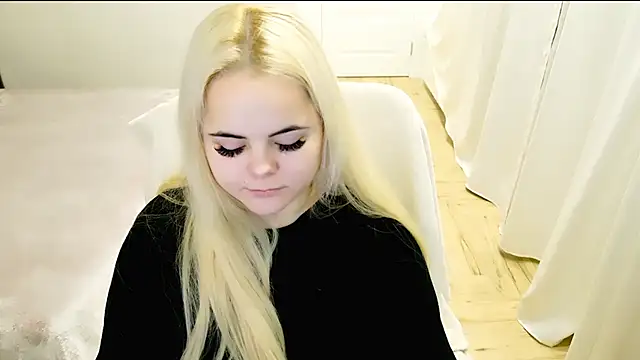 lovely-eyes online show from 01-23-25, 08:24