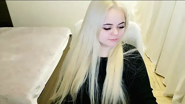 lovely-eyes online show from 02-23-25, 10:20