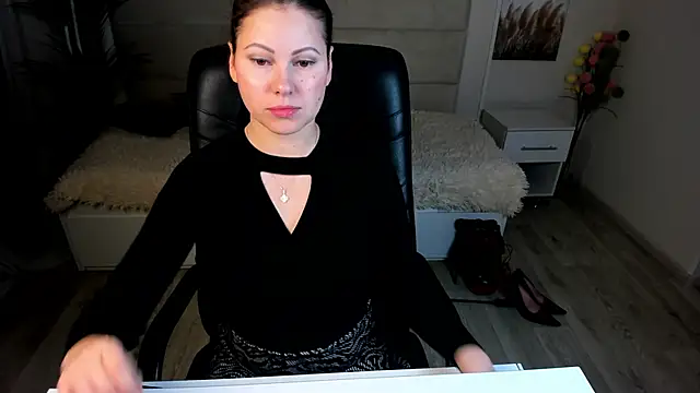 Snapshot of Dana__dom chatting on 02-18-25, 01:32 Dana dom online show from 02-18-25, 01:32