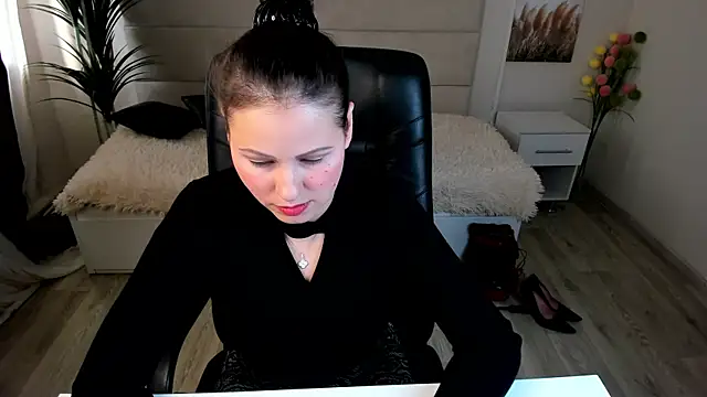 Snapshot of Dana__dom chatting on 02-18-25, 04:48 Dana dom online show from 02-18-25, 04:48