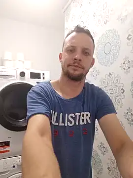 Snapshot of Chriso0007 chatting on 10-07-25, 12:35 Chriso0007 online show from 10-07-25, 12:35