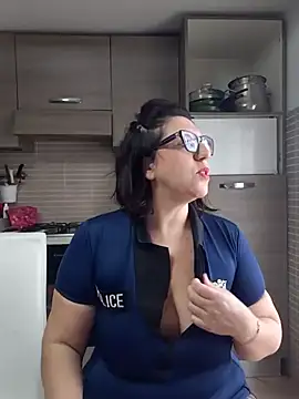 carolyne2023 online show from 01-14-26, 08:20