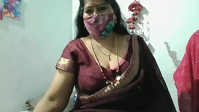 Snapshot of Rani_Darling_99 chatting on 10-06-25, 02:36 Rani Darling 99 online show from 10-06-25, 02:36