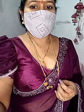 Snapshot of Rani_Darling_99 chatting on 11-18-25, 05:06 Rani Darling 99 online show from 11-18-25, 05:06