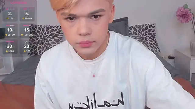 Felix Rey online show from 01-31-25, 03:44