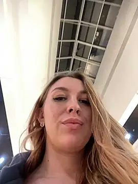 Sweet   Emily online show from 01-31-25, 05:42