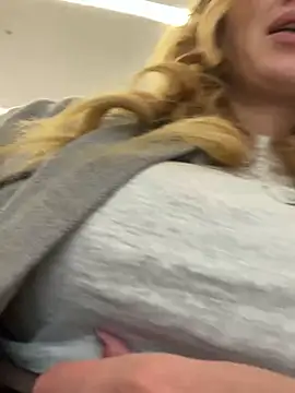 Sweet   Emily online show from 09-18-25, 01:46