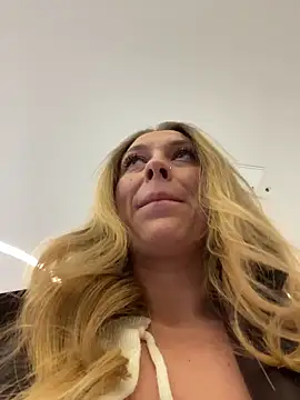 Sweet   Emily online show from 02-15-26, 03:20