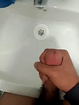 Snapshot of TajhhMoukh chatting on 01-08-26, 10:12 TajhhMoukh online show from 01-08-26, 10:12