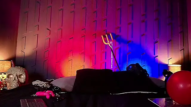 MorganaCrowley online show from 02-13-25, 07:31