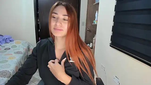 Snapshot of Amy_Walker chatting on 10-01-25, 08:15 Amy Walker online show from 10-01-25, 08:15