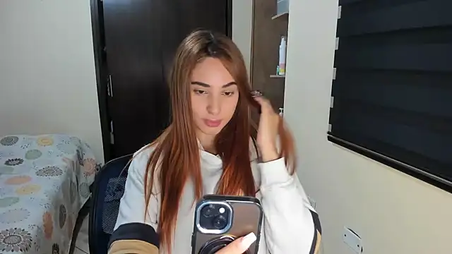 Snapshot of Amy_Walker chatting on 10-03-25, 04:37 Amy Walker online show from 10-03-25, 04:37