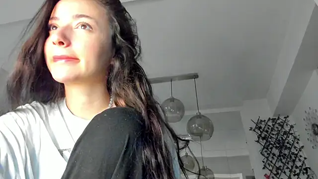 IreneVON online show from 01-26-25, 04:41