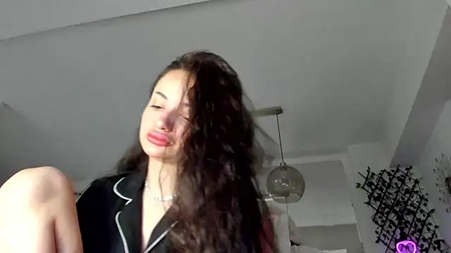 IreneVON online show from 02-14-25, 04:58