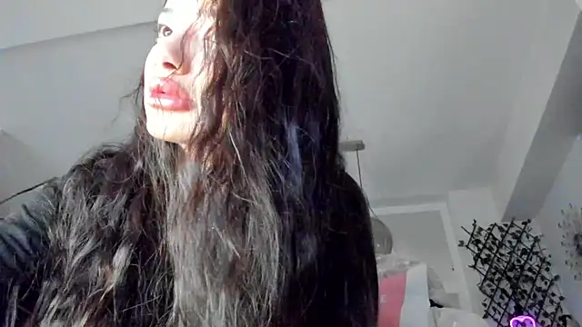 IreneVON online show from 02-15-25, 05:41