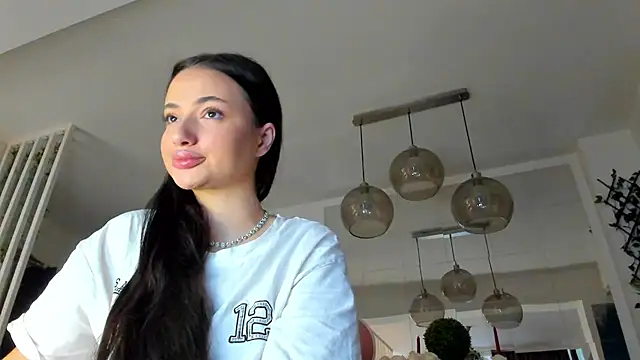 IreneVON online show from 11-16-25, 06:19