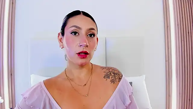 Emily robertss online show from 04-22-26, 07:26