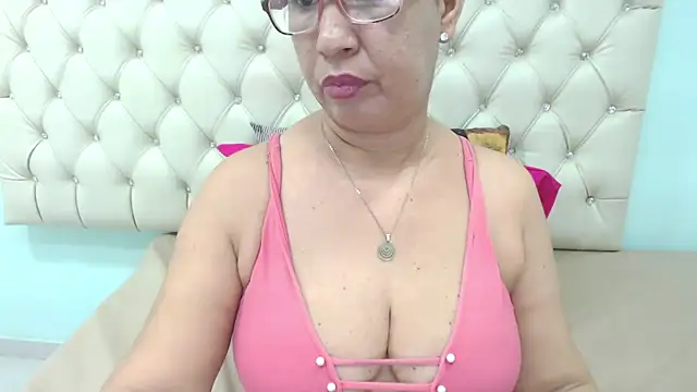 Snapshot of MilfPleasure chatting on 01-26-25, 09:51 MilfPleasure online show from 01-26-25, 09:51