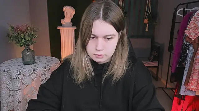 FioraMarmoris online show from 01-12-25, 05:13