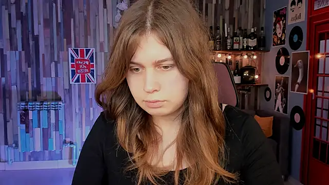 FioraMarmoris online show from 11-28-25, 01:03