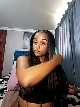 Queen-Chocolate online show from 10-23-25, 05:07