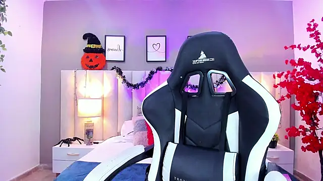 sara parker069 online show from 10-28-25, 01:14