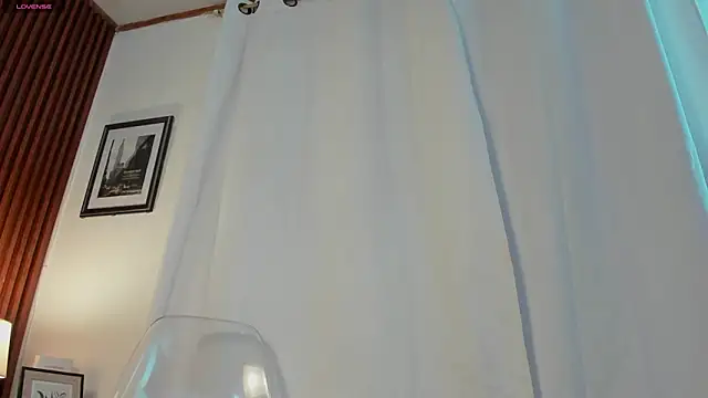 Snapshot of angeli_sexi chatting on 06-13-26, 12:30 angeli sexi online show from 06-13-26, 12:30