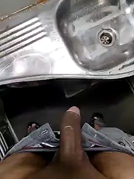 Snapshot of KingCobraClassy chatting on 01-11-25, 12:07 KingCobraClassy online show from 01-11-25, 12:07