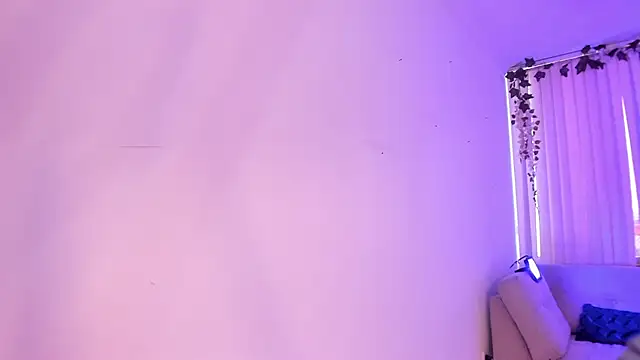 Bella ev online show from 09-14-25, 04:28